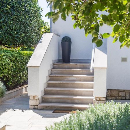 Apartments Bori Πόρετς Εξωτερικό φωτογραφία