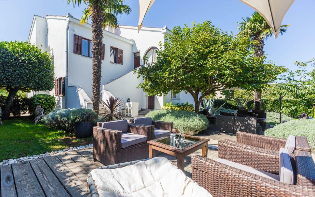 Apartments Bori Πόρετς Εξωτερικό φωτογραφία