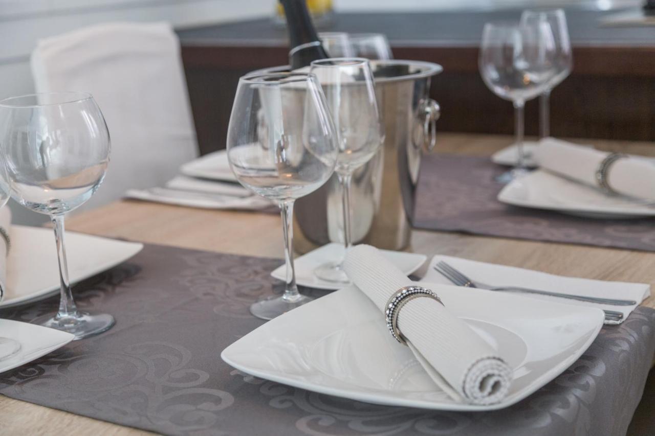 Apartments Bori Πόρετς Εξωτερικό φωτογραφία