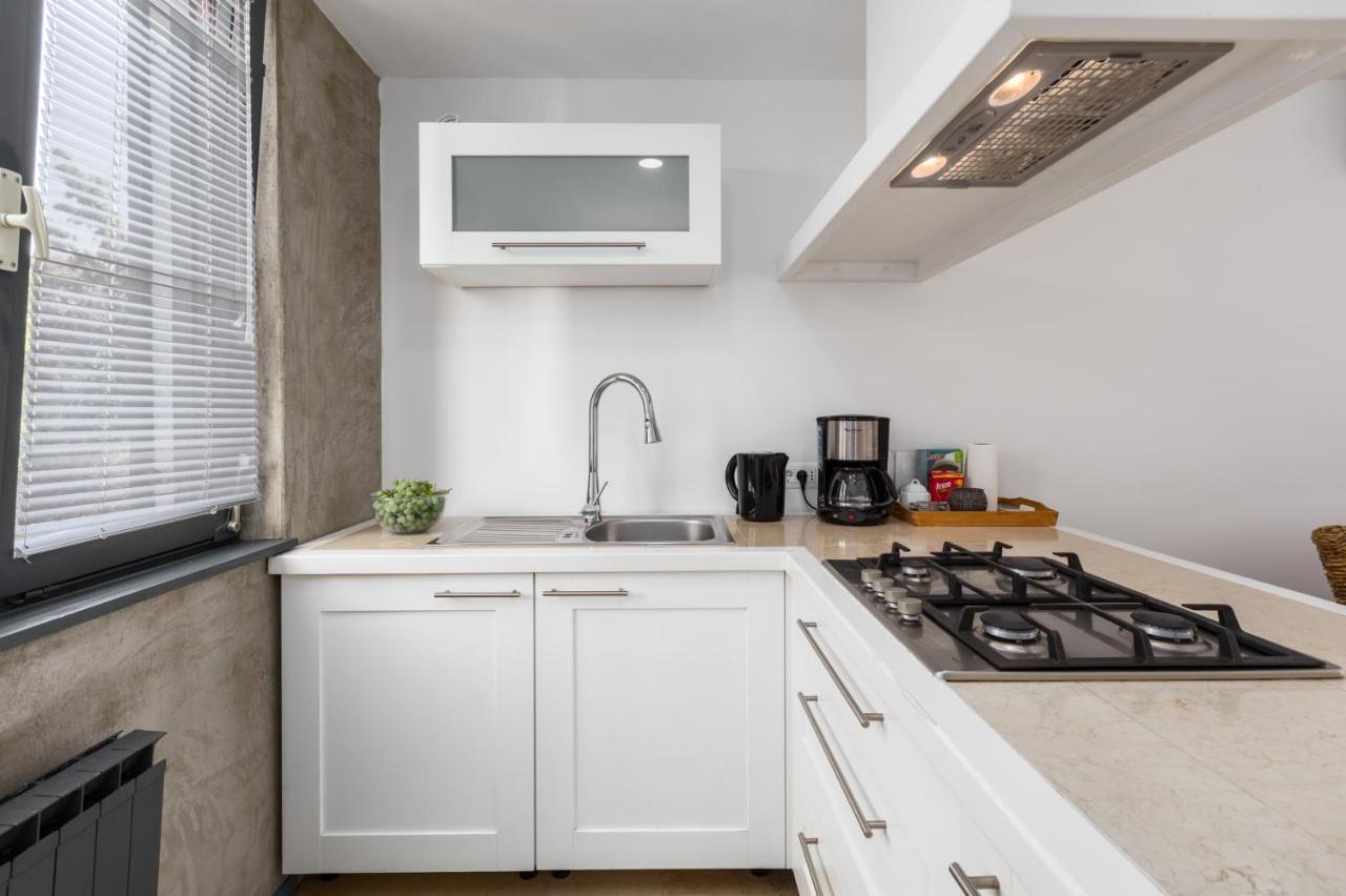 Apartments Bori Πόρετς Εξωτερικό φωτογραφία