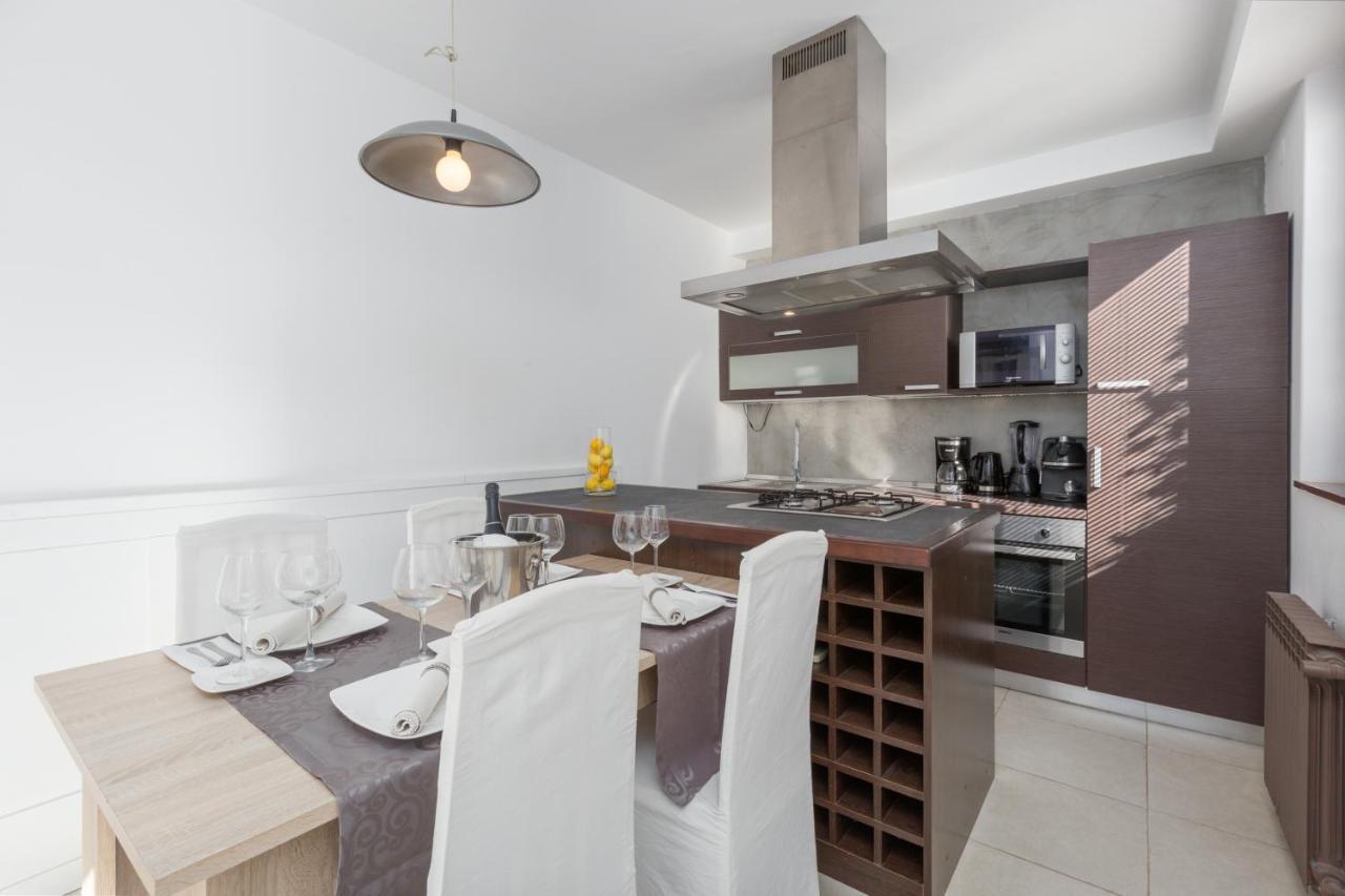 Apartments Bori Πόρετς Εξωτερικό φωτογραφία