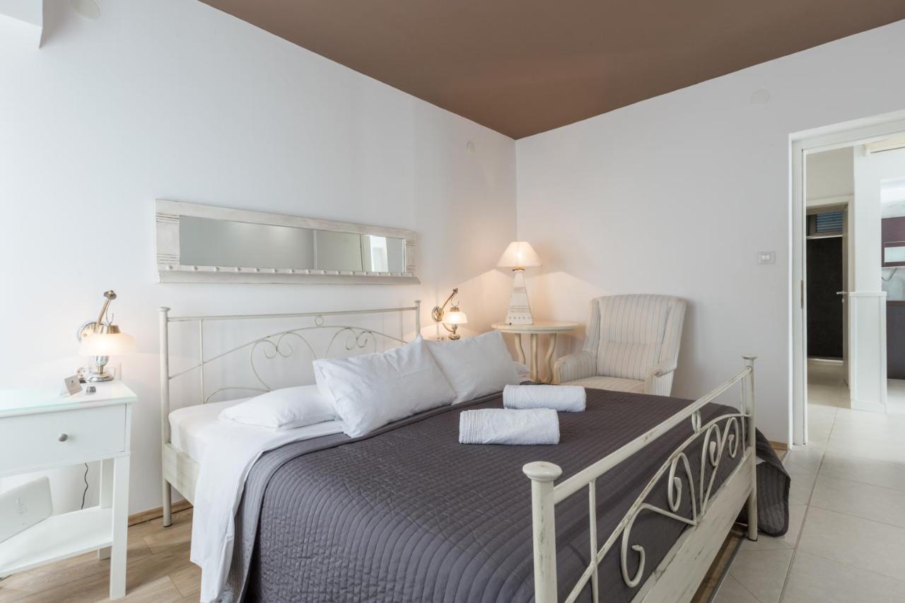 Apartments Bori Πόρετς Εξωτερικό φωτογραφία