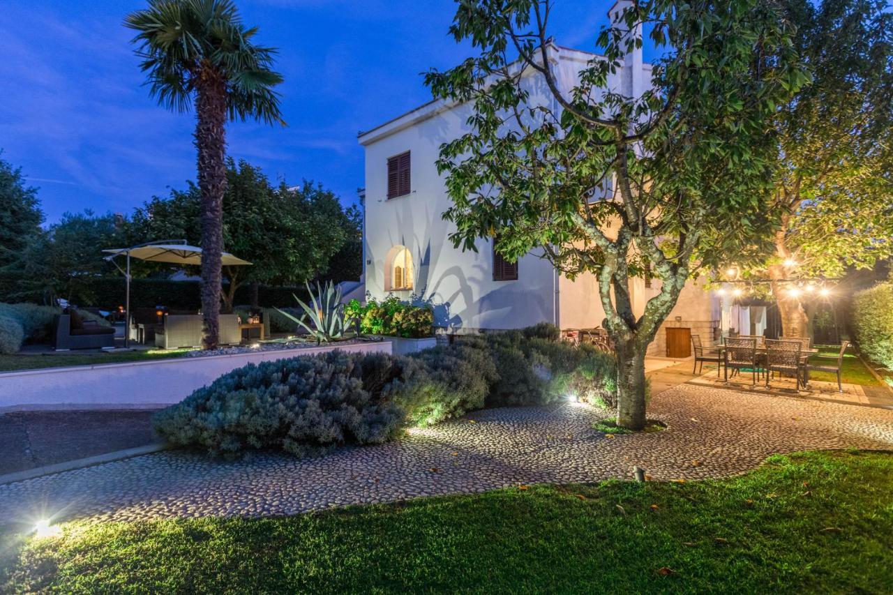 Apartments Bori Πόρετς Εξωτερικό φωτογραφία